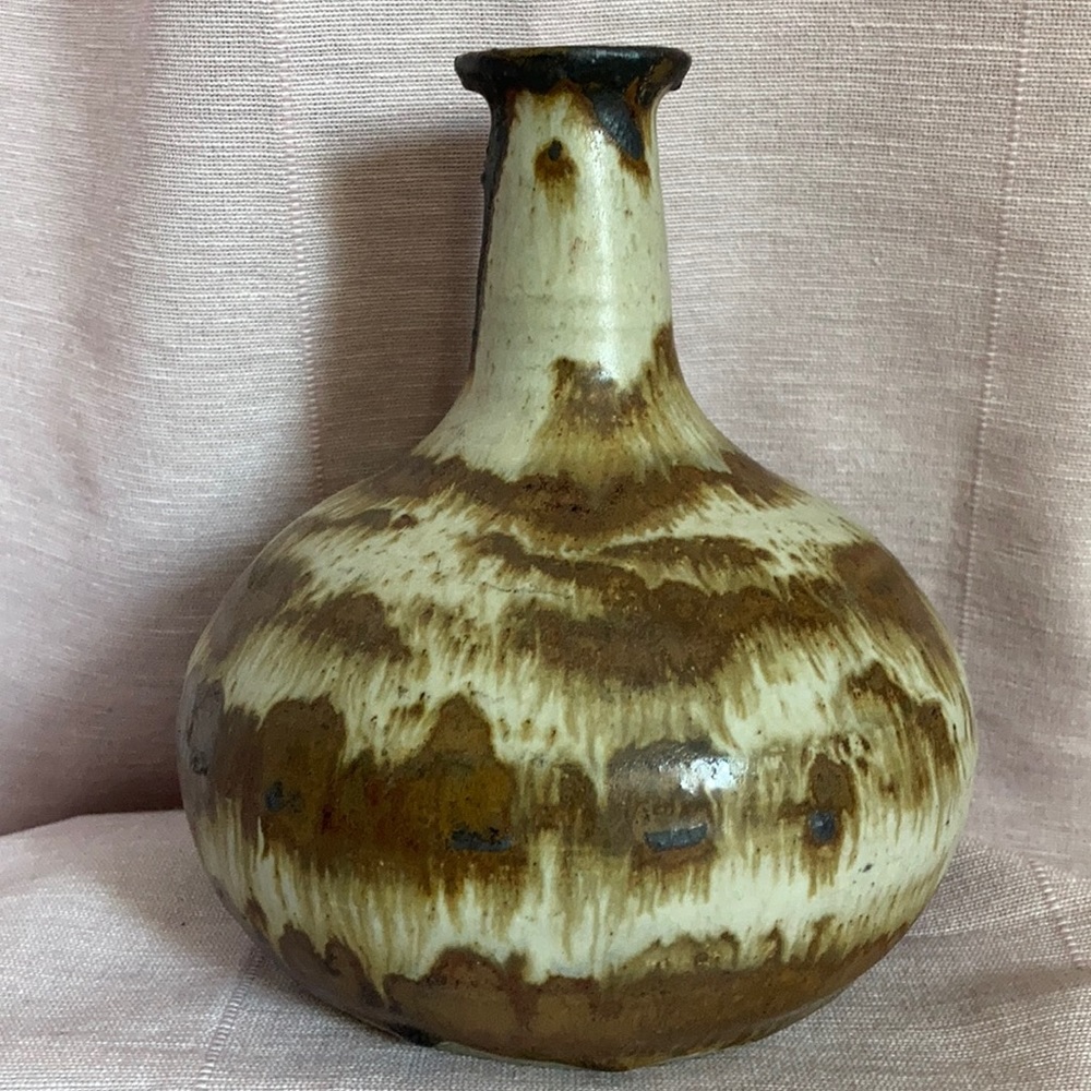 Handmade Clay Vase 🏺